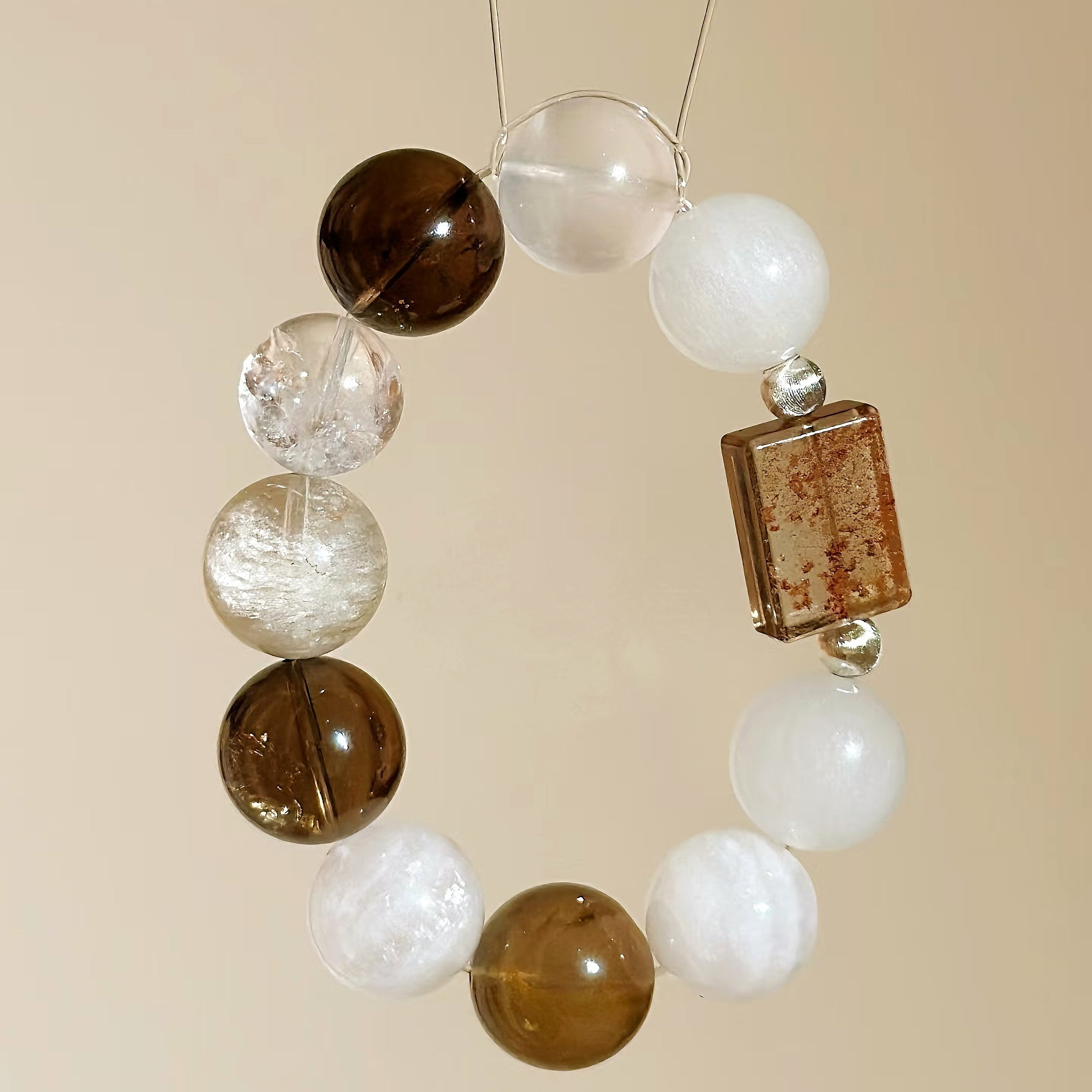 TikTok’s 4.1M-View DIY: Handmade Crystal Bracelet Tutorial